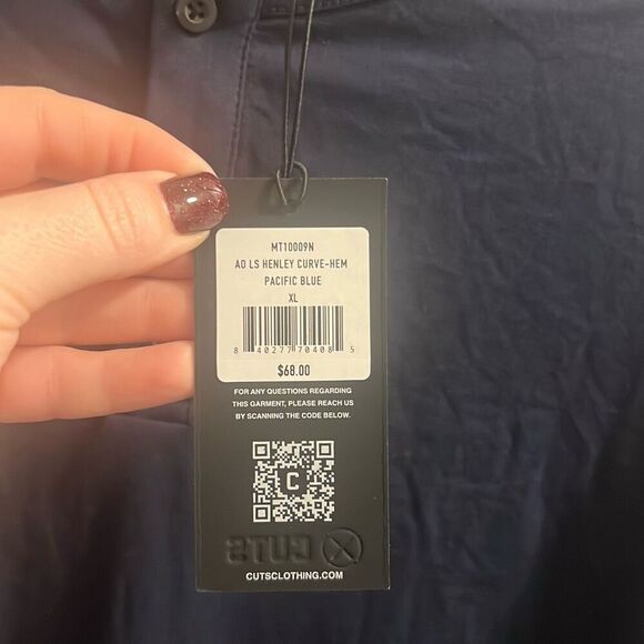 ✨Cuts AO Long Sleeve Navy Sz XL Henley Curve-Hem✨ - Picture 11 of 11
